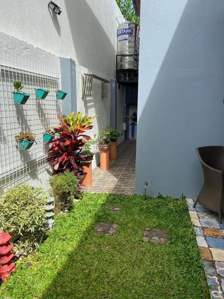 Semi-Furnished 3-Bedroom Bungalow with Garden for Sale in Garden Hills, Alfonso, Cavite – photo 4