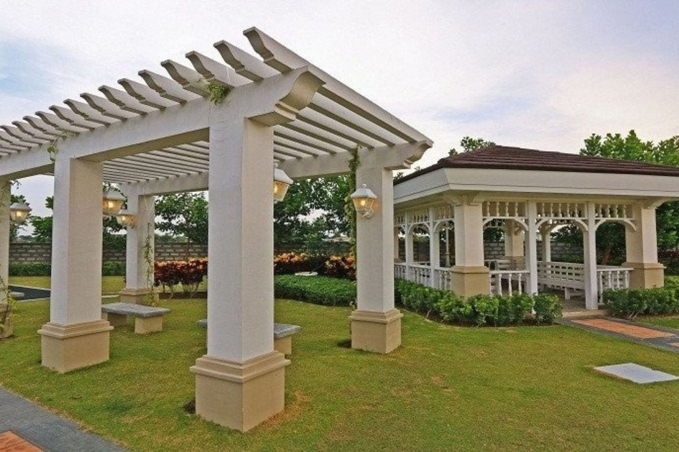 3-Bedroom Chopin House for Sale in Princeton Heights, Molino Boulevard, Bacoor, Cavite – photo 3