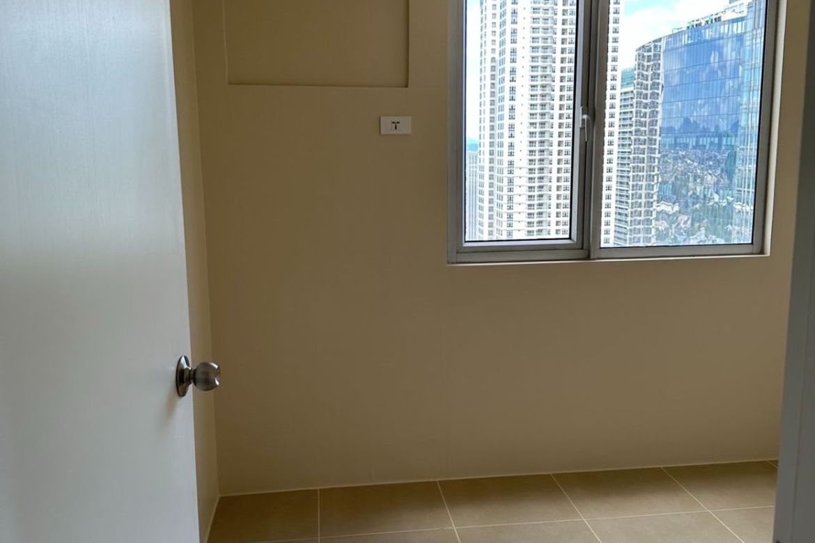 3 Bedroom Condo for Sale in Avida Towers Turf BGC, BGC, Taguig – photo 10