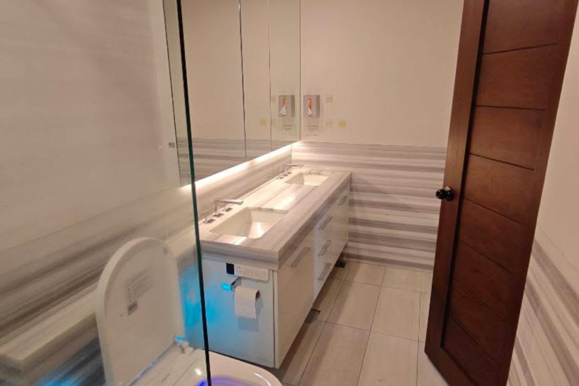 3 Bedroom Condo for Sale in Guadalupe Viejo, Makati City near MRT-3 Guadalupe – photo 7