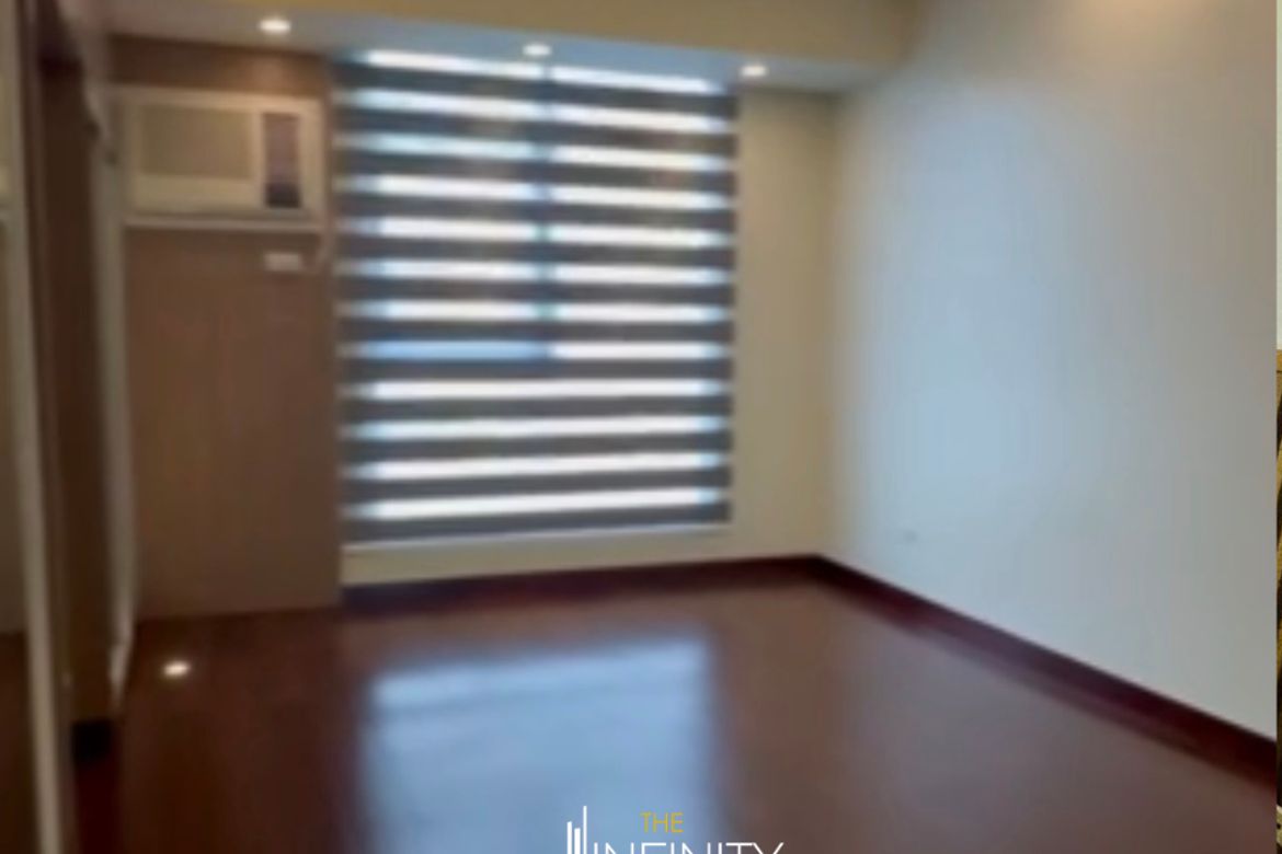 3 Bedroom Condo for Sale in Kensington Place, BGC, Taguig near MRT-3 Buendia – photo 3