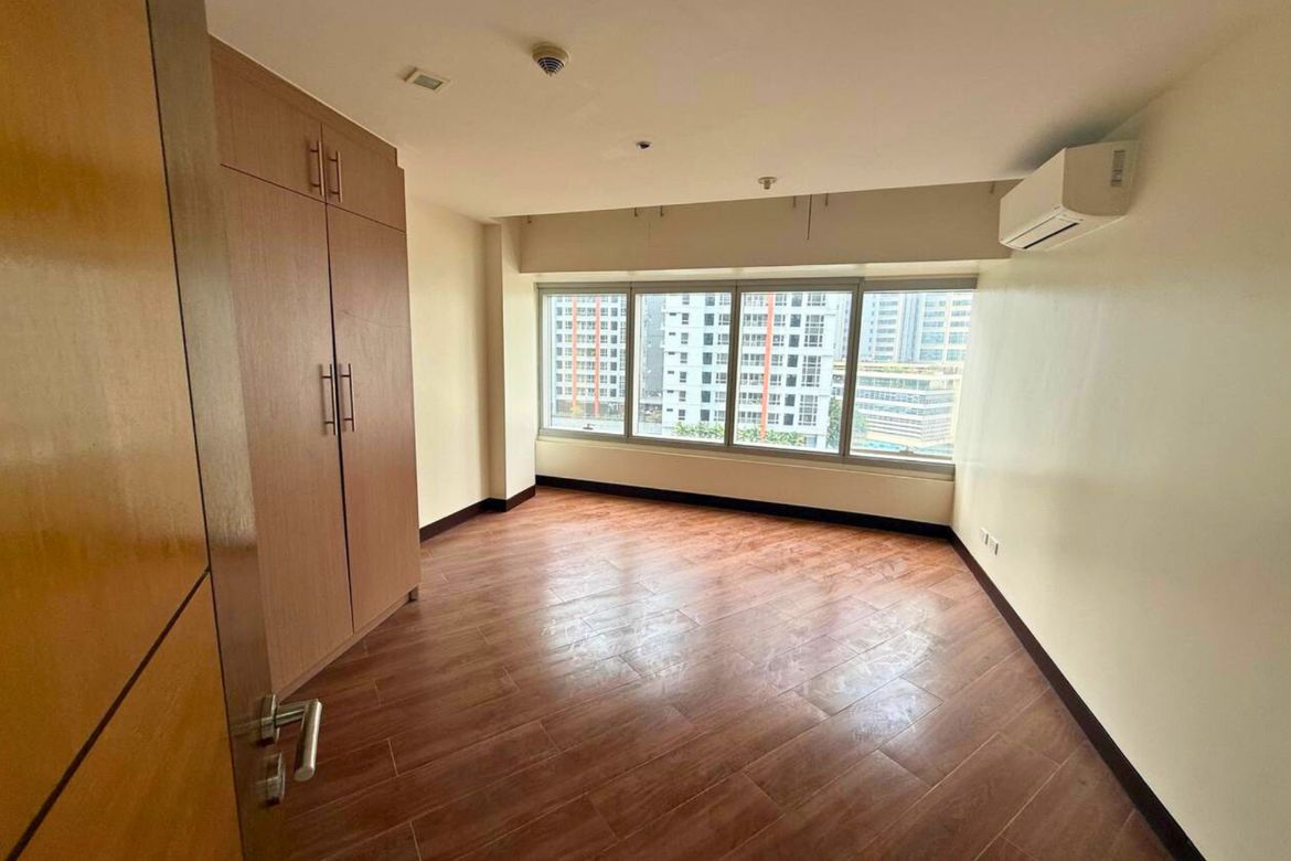 3 Bedroom Condo for Sale in One Central, Bel-Air, Makati City – photo 15