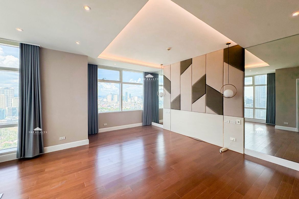3 Bedroom Condo for Sale in One Roxas Triangle Tower, Urdaneta, Makati City near MRT-3 Buendia – photo 7