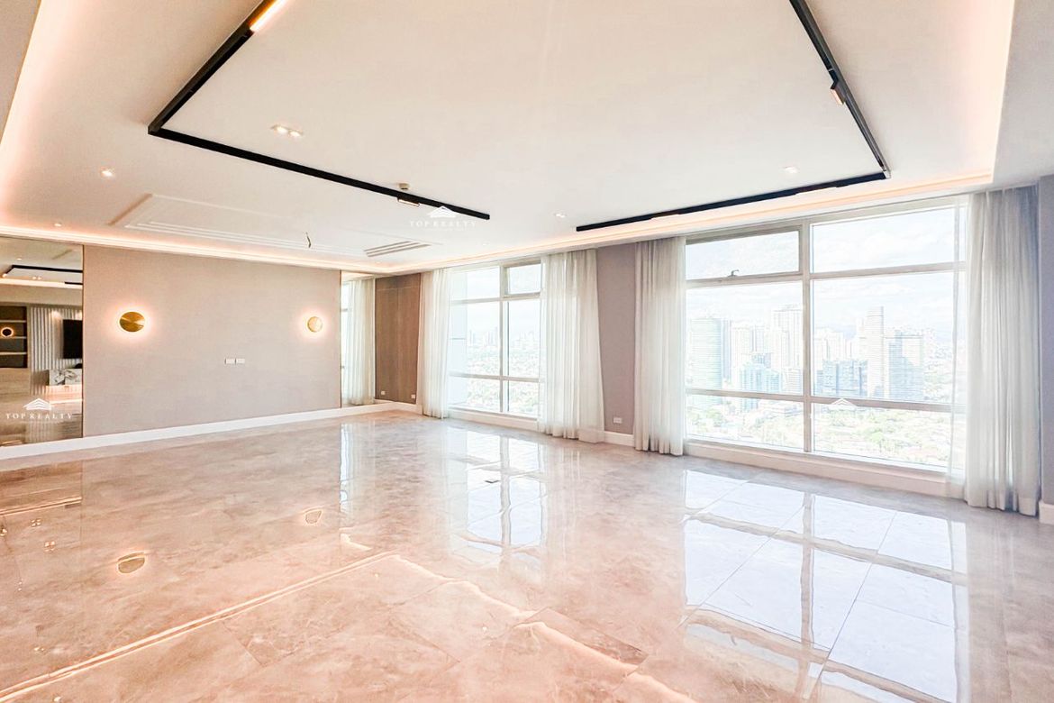 3 Bedroom Condo for Sale in One Roxas Triangle Tower, Urdaneta, Makati City near MRT-3 Buendia – photo 10