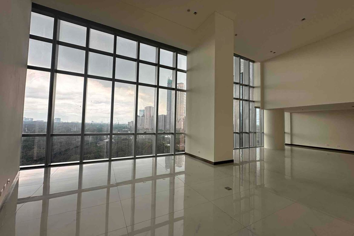3 Bedroom Condo for Sale in Park Central Towers, Urdaneta, Makati City near MRT-3 Ayala – photo 4
