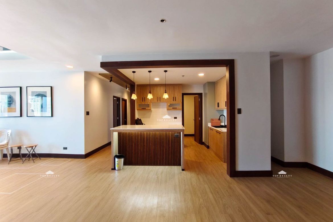 3 Bedroom Condo for Sale in Pio Del Pilar, Makati City – photo 14