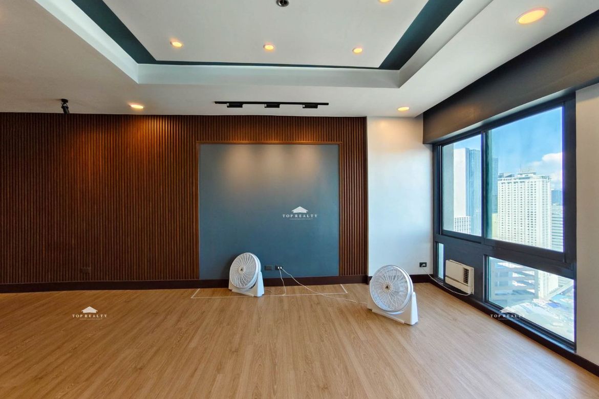 3 Bedroom Condo for Sale in Pio Del Pilar, Makati City – photo 15