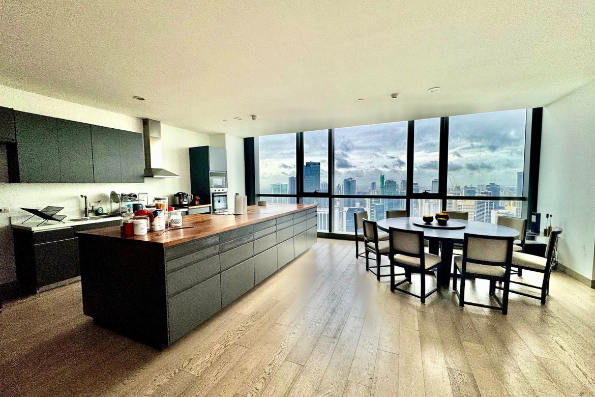 3 Bedroom Condo for Sale in Poblacion, Makati City – photo 6