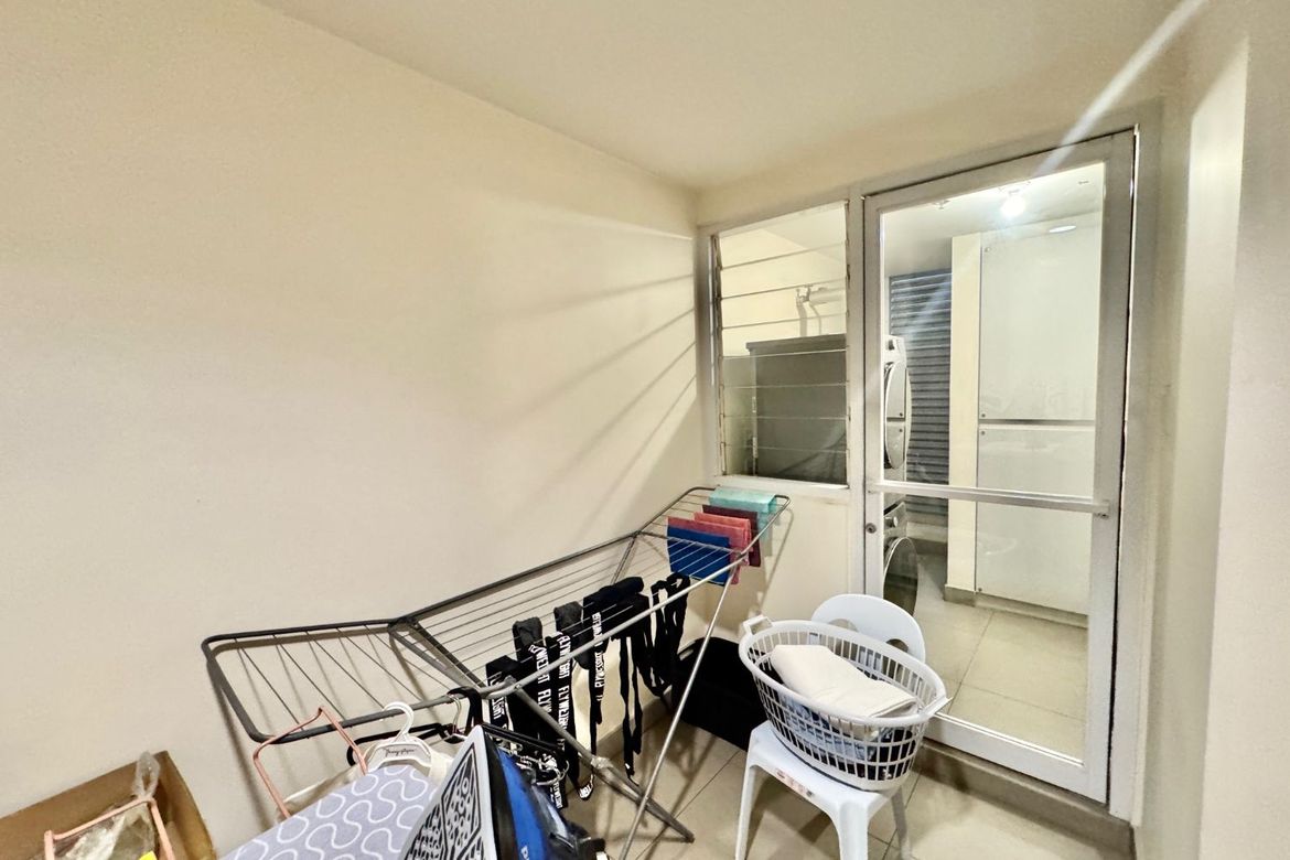 3 Bedroom Condo for Sale in Rockwell, Makati City – photo 15
