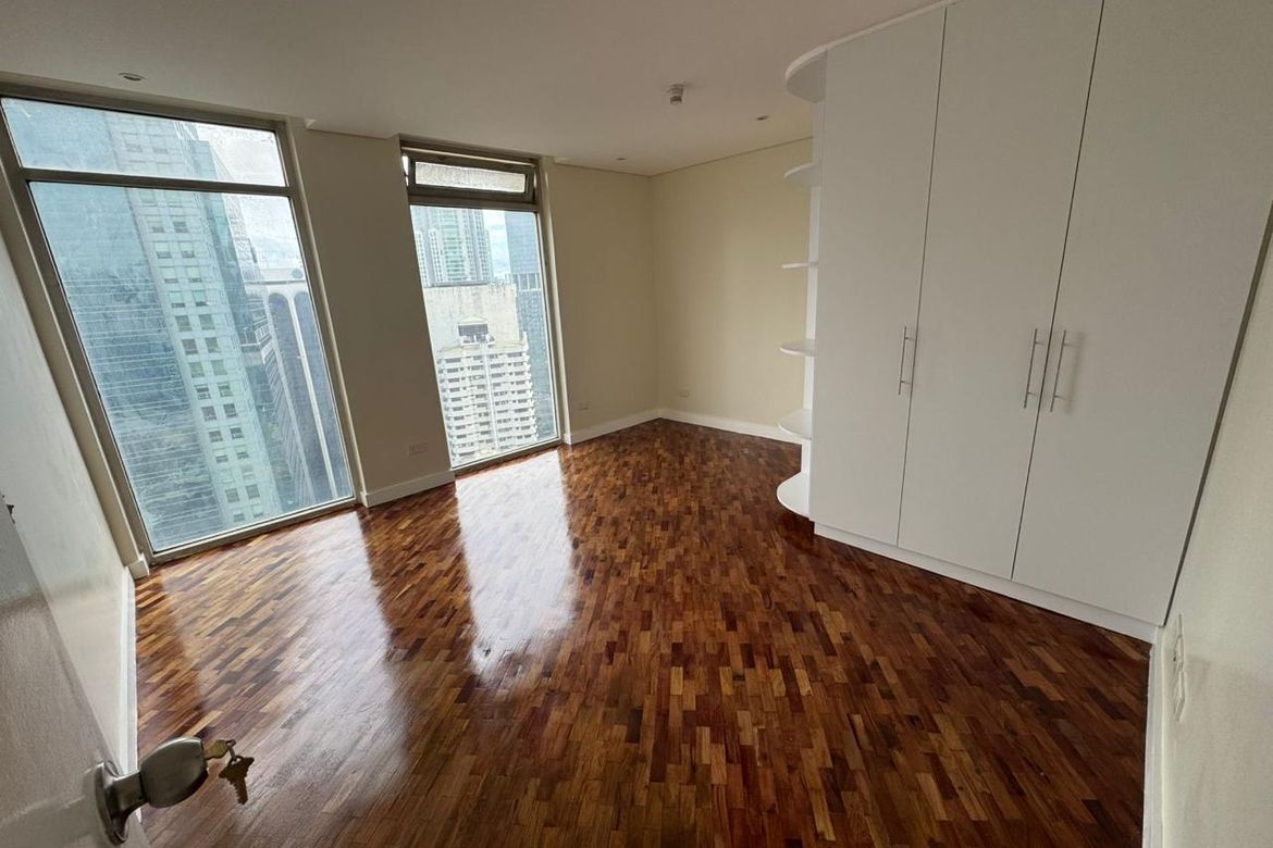 3 Bedroom Condo for Sale in Salcedo Park, Bel-Air, Makati City – photo 5