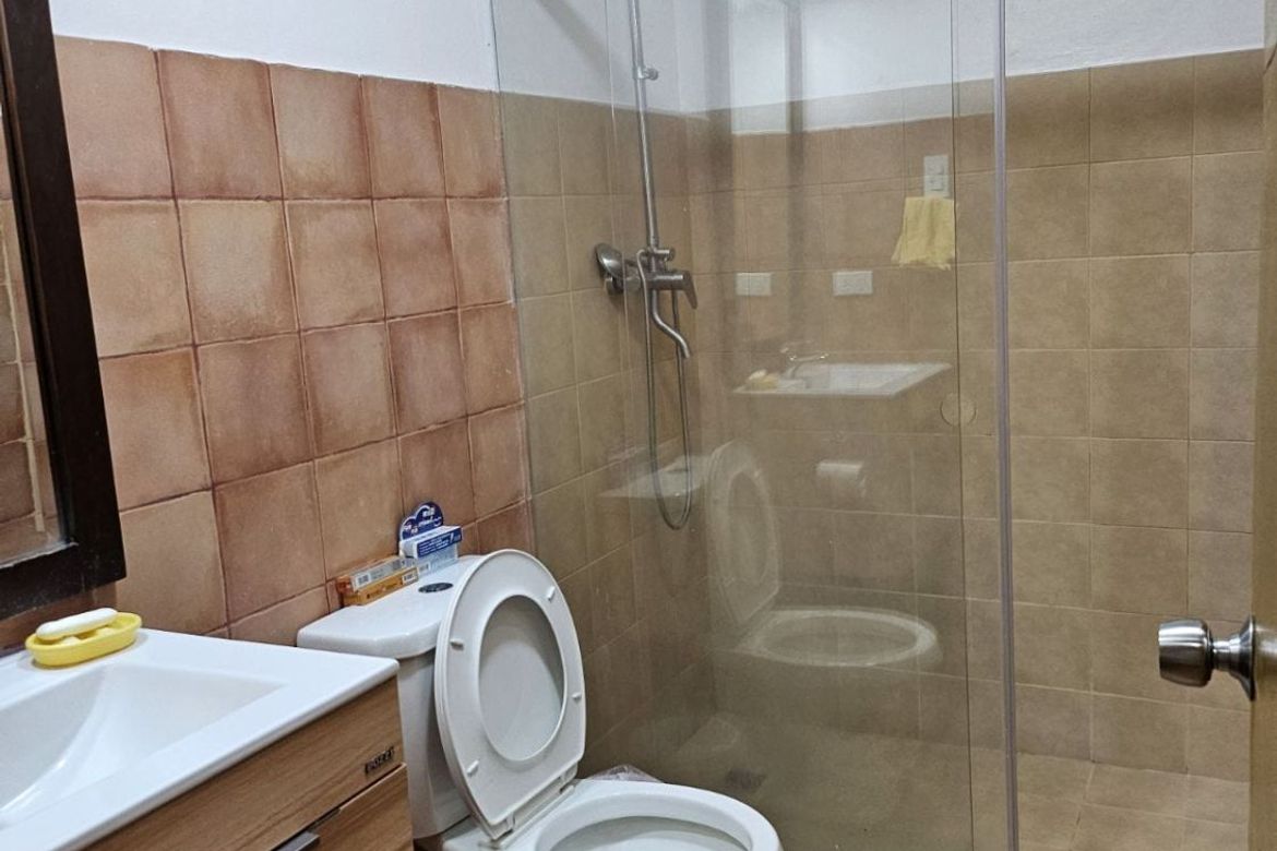 3 Bedroom Condo for Sale in San Antonio, Makati City – photo 5
