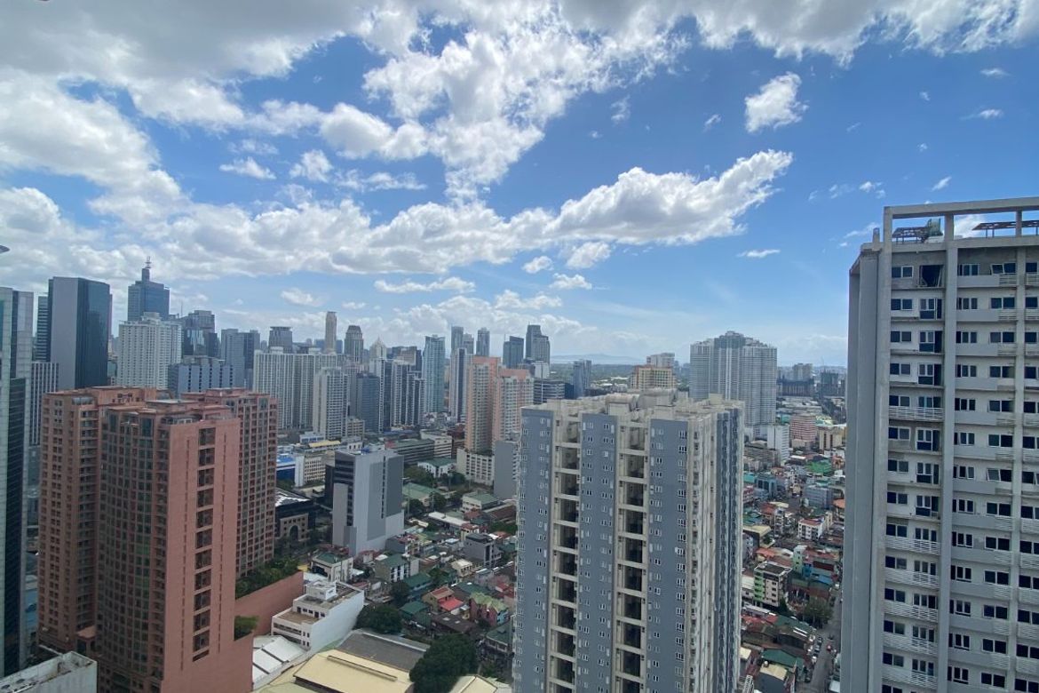 3 Bedroom Condo for Sale in San Antonio Residence, San Antonio, Makati City