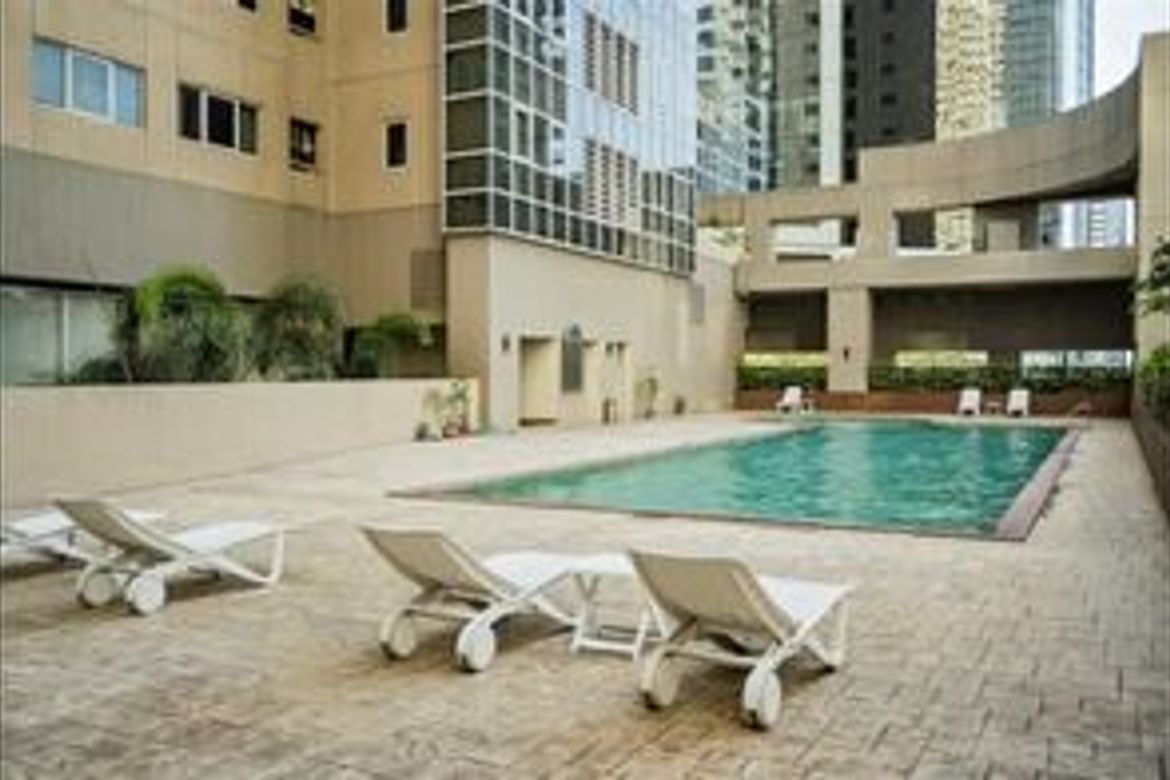 3 Bedroom Condo for Sale in South of Market, BGC, Taguig – photo 13