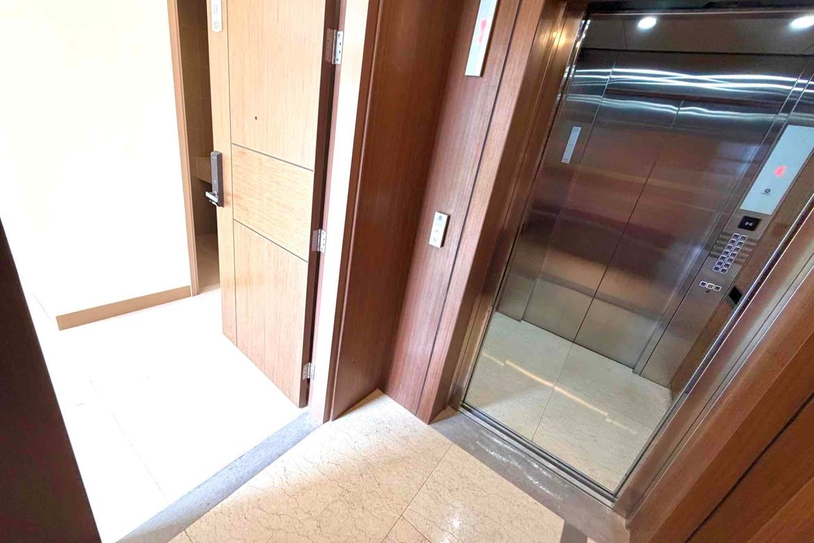 3 Bedroom Condo for Sale in The Albany, BGC, Taguig – photo 2