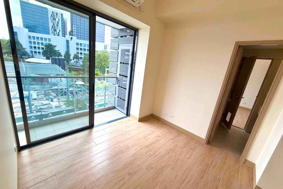 3 Bedroom Condo for Sale in The Albany, BGC, Taguig – photo 11