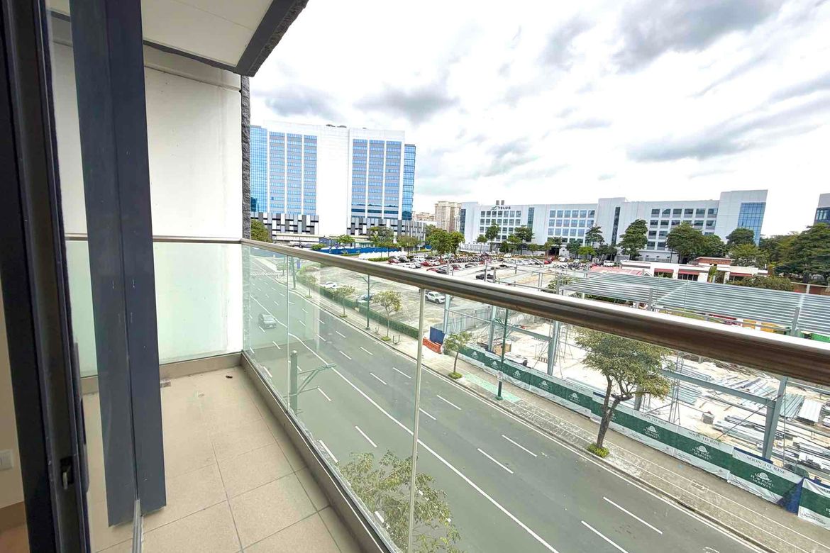 3 Bedroom Condo for Sale in The Albany, BGC, Taguig – photo 12