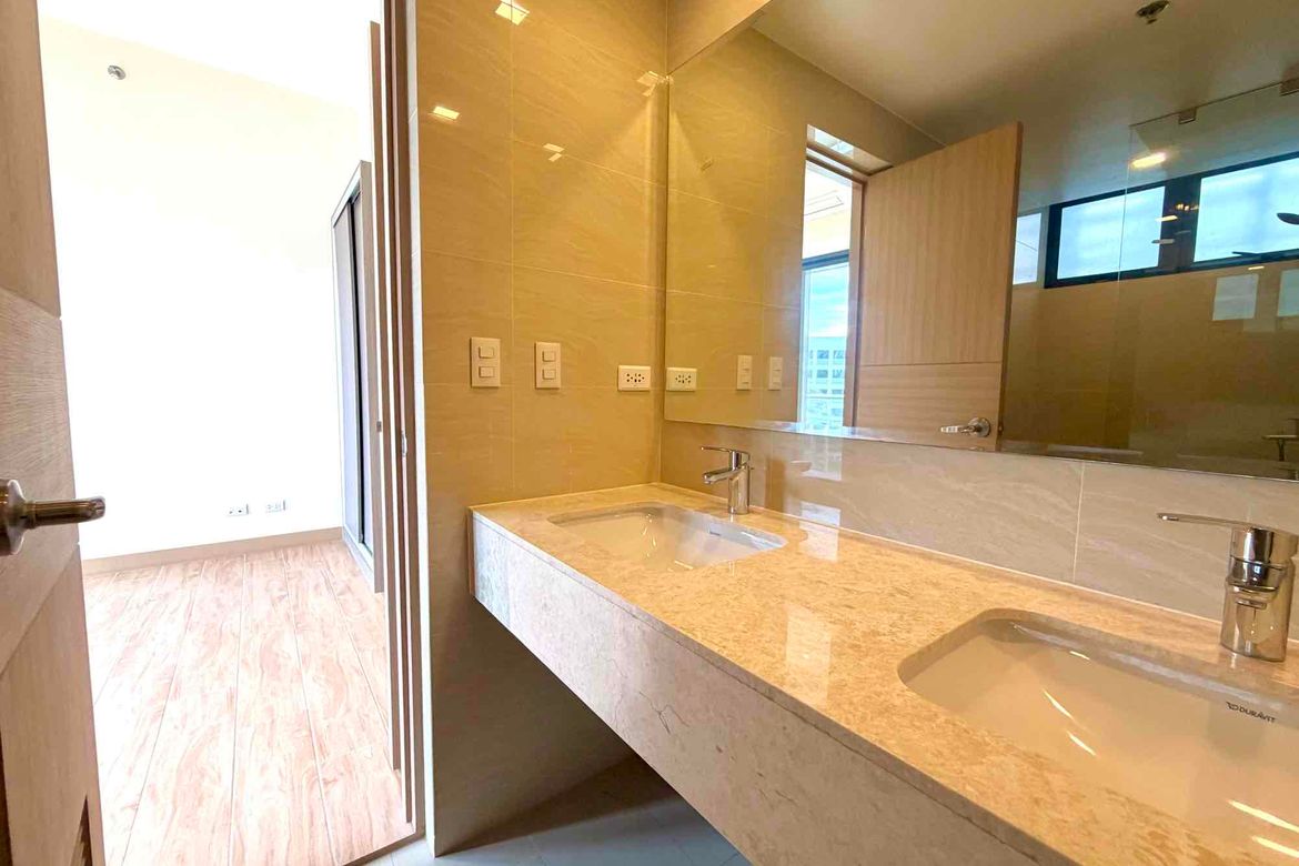 3 Bedroom Condo for Sale in The Albany, BGC, Taguig – photo 16