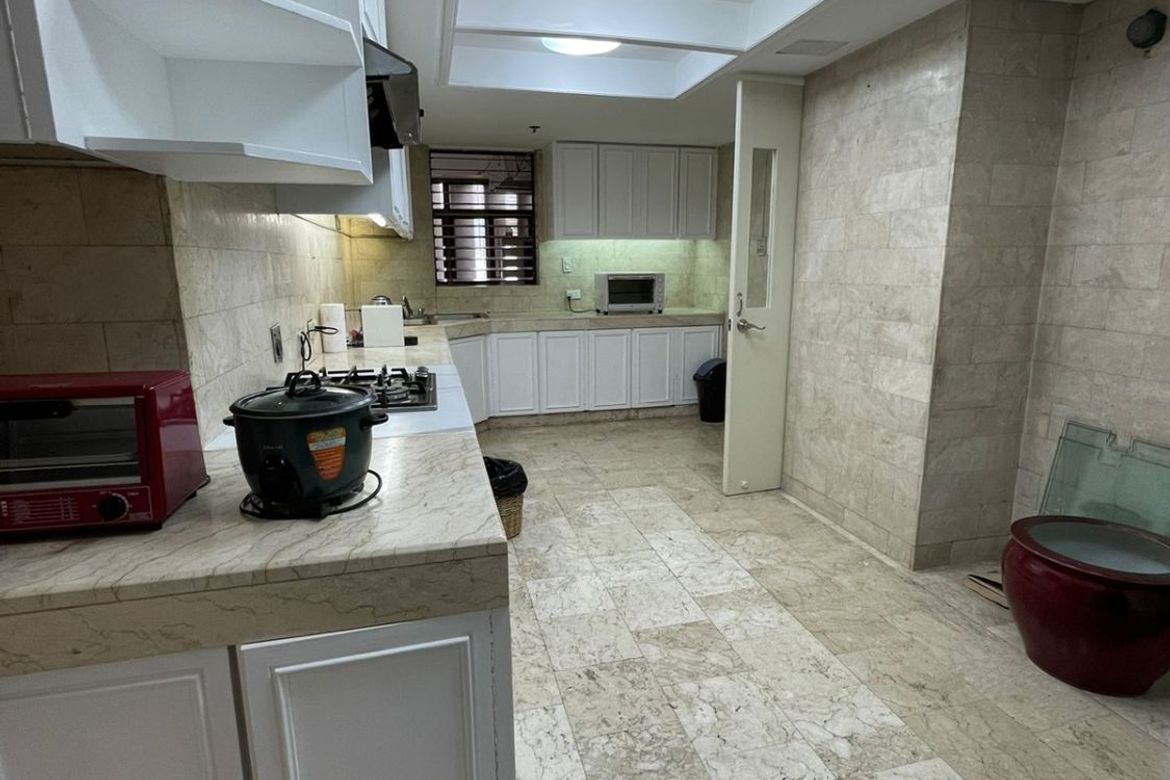 3 Bedroom Condo for Sale in The Ritz Tower, Bel-Air, Makati City – photo 3