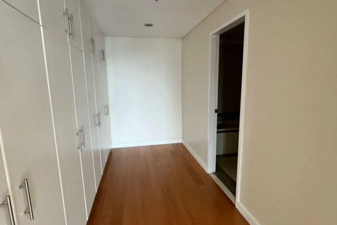 3 Bedroom Condo for Sale in THE SHANG GRAND TOWER, San Lorenzo, Makati City near MRT-3 Ayala – photo 9