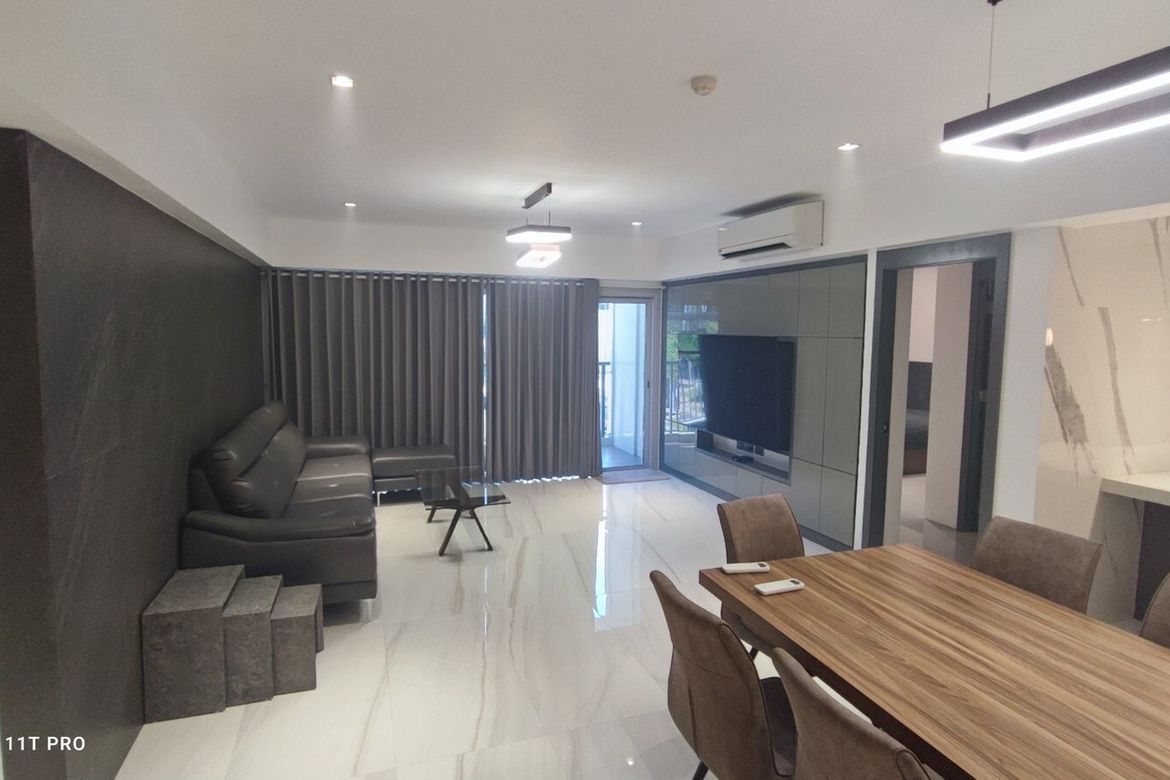 3 Bedroom Condo for Sale in Two Maridien, BGC, Taguig