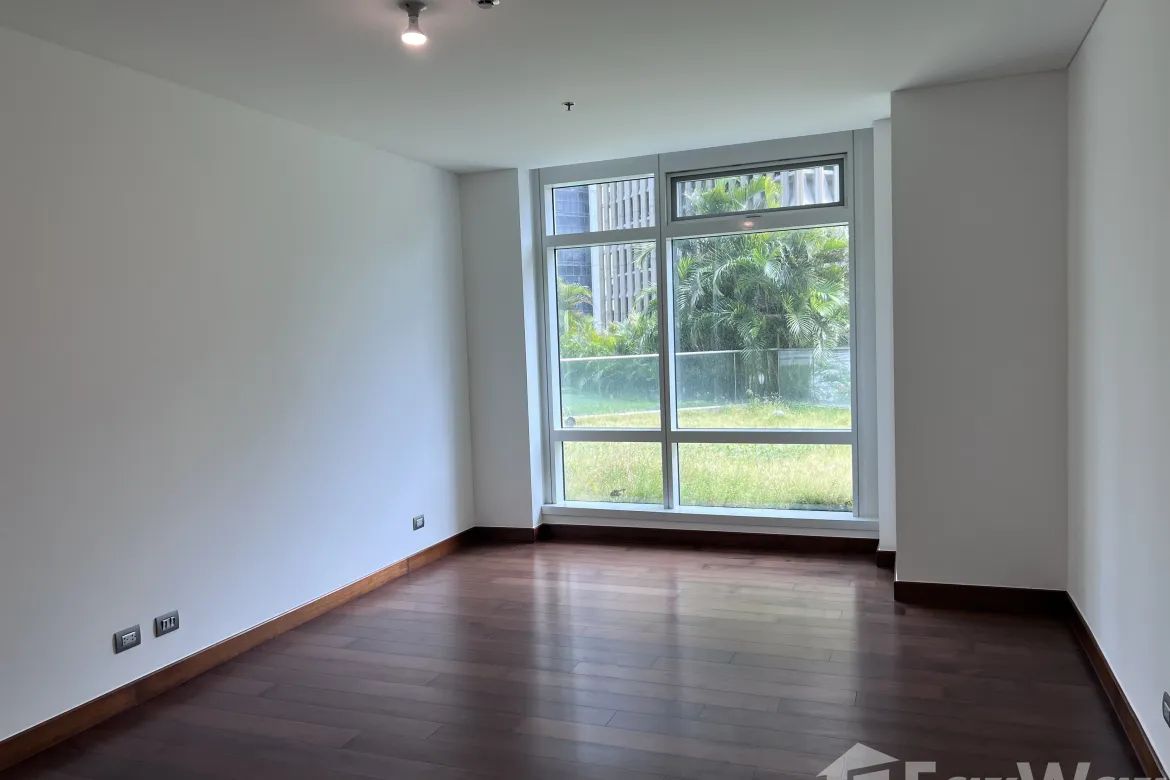 3 Bedroom Condo for Sale in Two Roxas Triangle, Urdaneta, Makati City near MRT-3 Buendia – photo 5