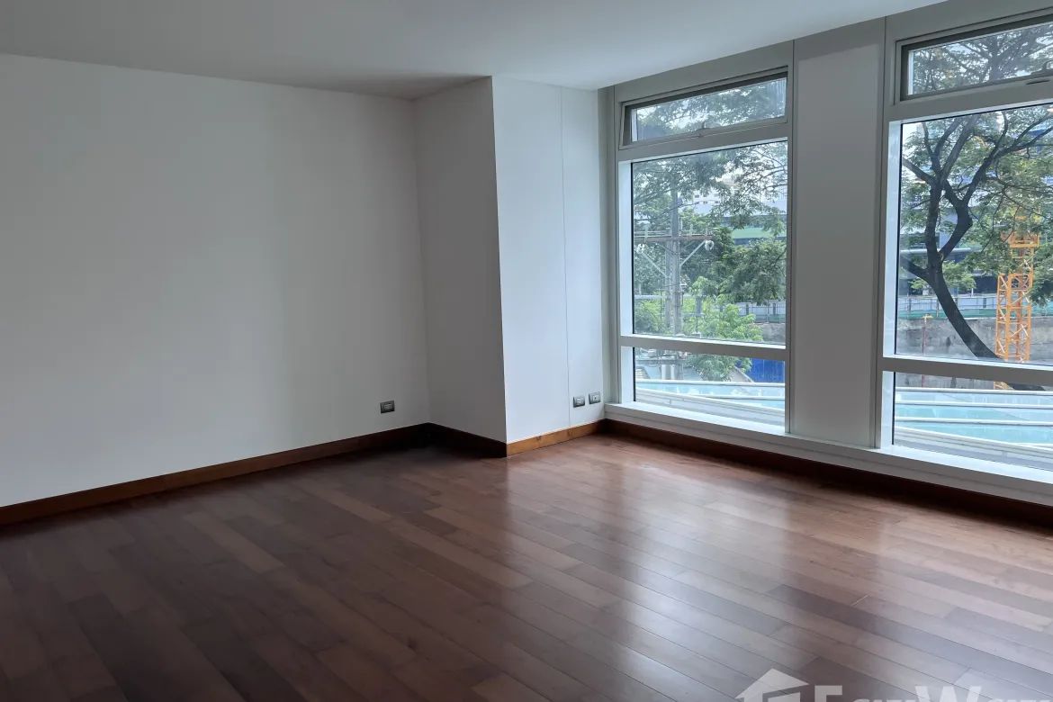 3 Bedroom Condo for Sale in Two Roxas Triangle, Urdaneta, Makati City near MRT-3 Buendia – photo 6