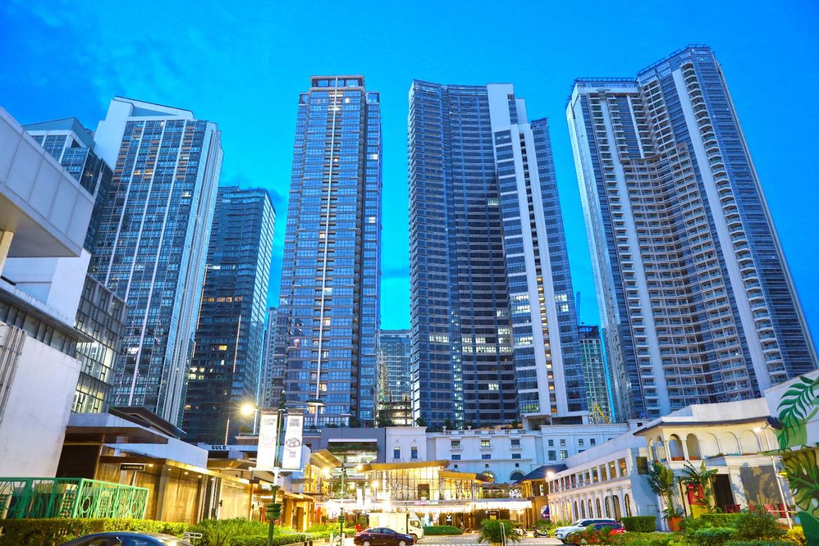 3 Bedroom Condo for Sale in Uptown Parksuites, BGC, Taguig – photo 16