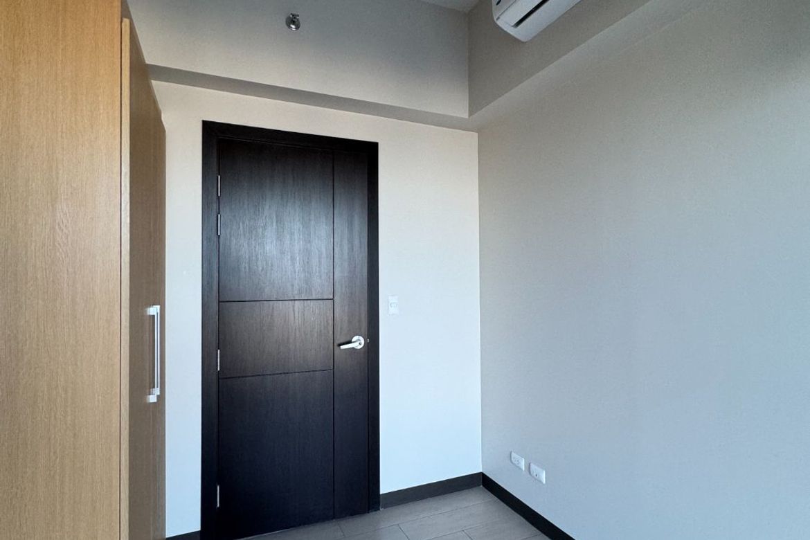 3 Bedroom Condo for Sale in Uptown Parksuites, BGC, Taguig – photo 14