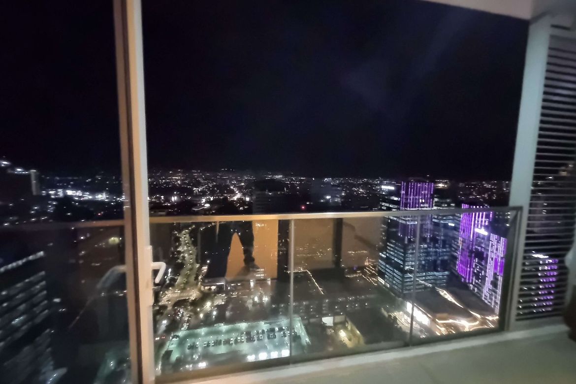 3 Bedroom Condo for Sale in Uptown Parksuites, BGC, Taguig – photo 12
