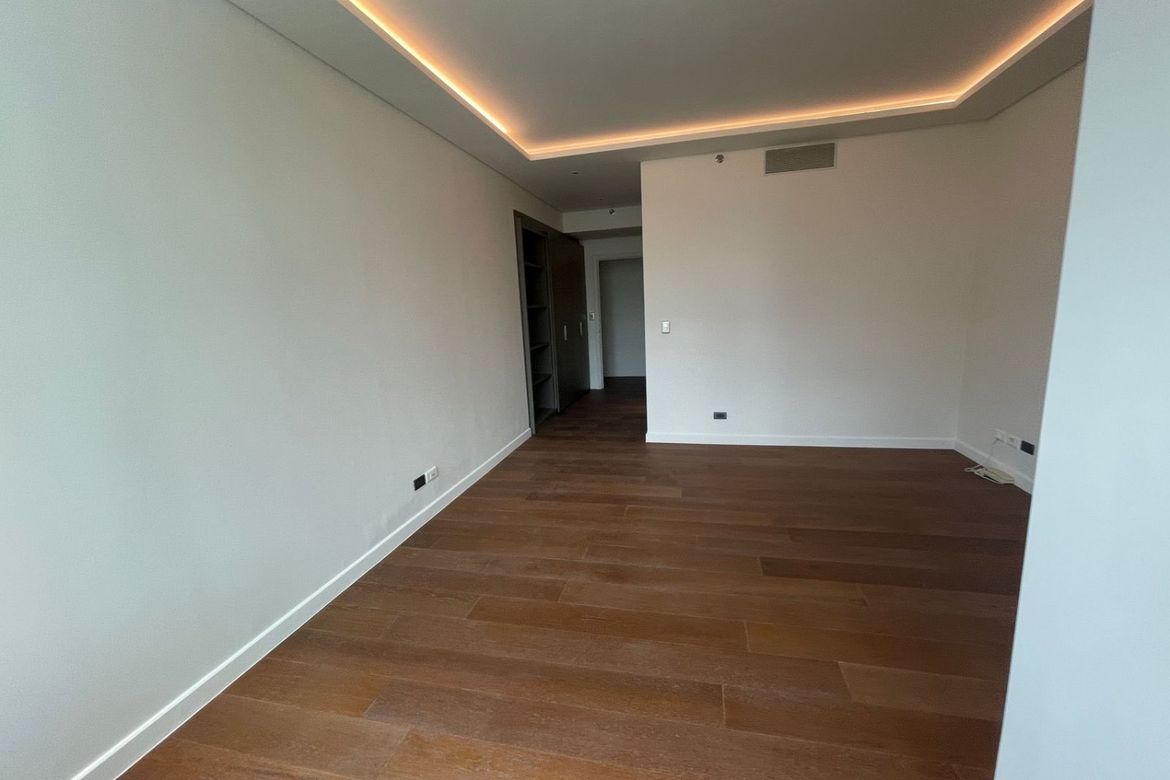 3 Bedroom Condo for Sale in Urdaneta, Makati City near MRT-3 Buendia – photo 12