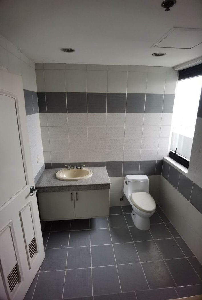 3-Bedroom Corner Condo Unit for Sale in One Balete, New Manila, Quezon City – photo 15