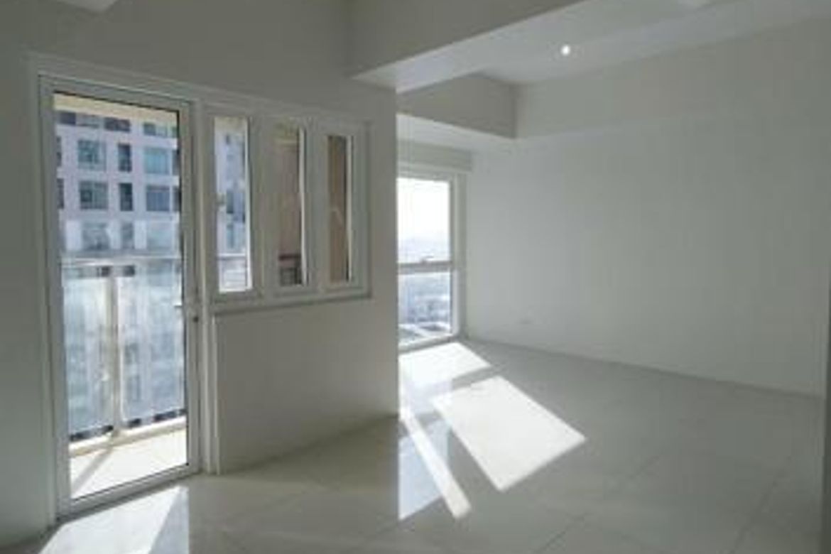 3 Bedroom Hotel / Resort for Sale in Madison Park West, BGC, Taguig – photo 3