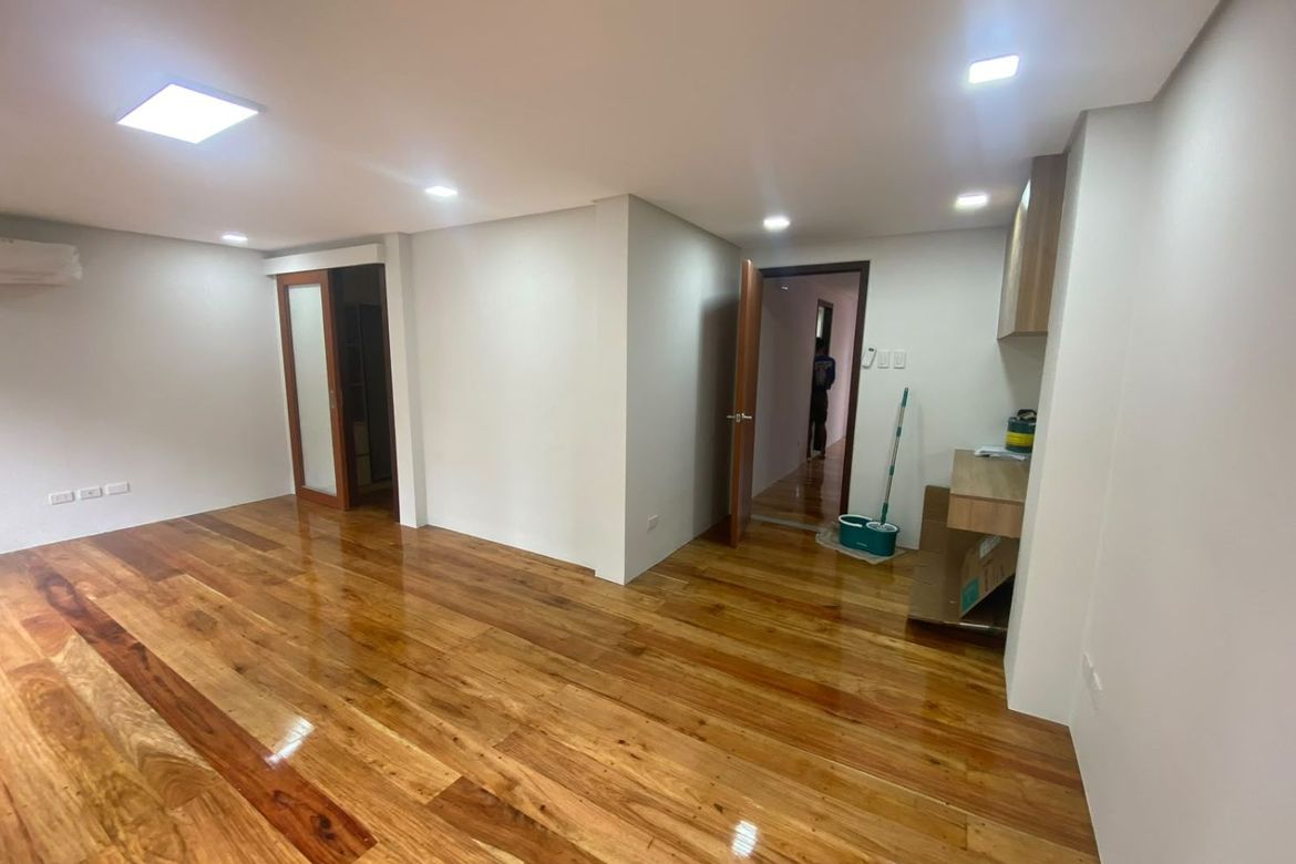 3 Bedroom House for Sale in San Lorenzo, Makati City near MRT-3 Ayala – photo 9