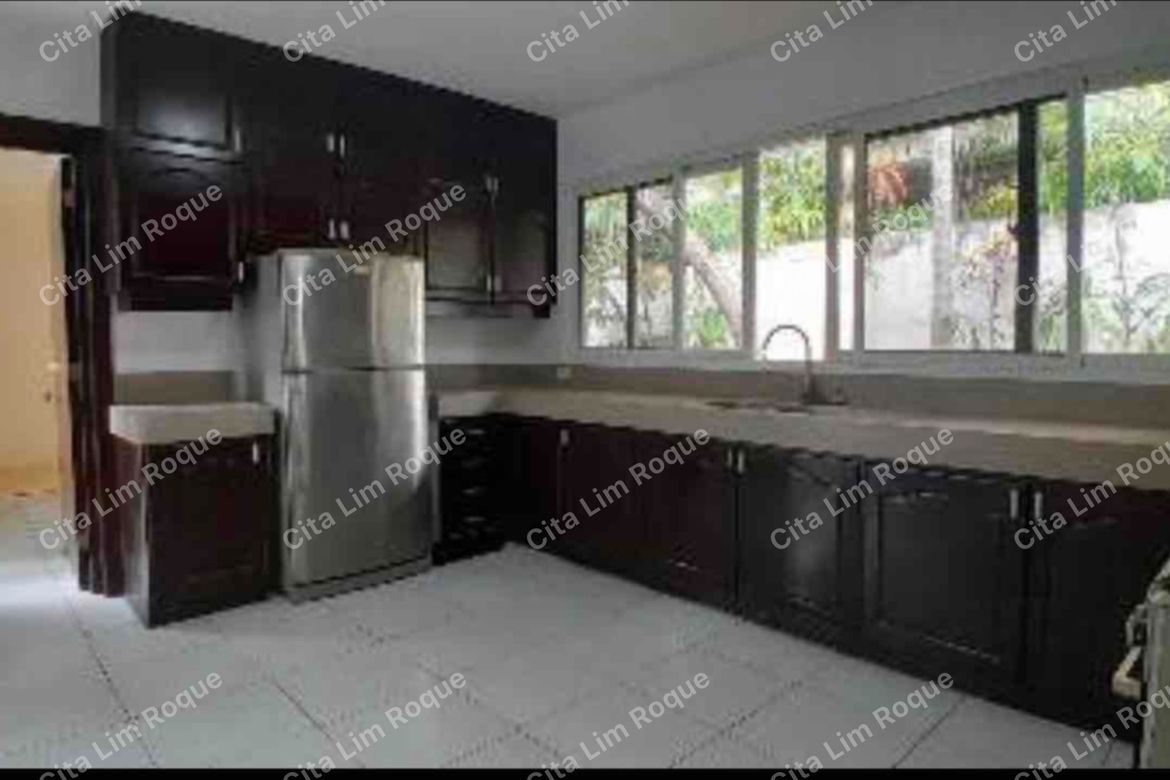 3 Bedroom House for Sale in Urdaneta Village, Urdaneta, Makati City near MRT-3 Buendia – photo 7