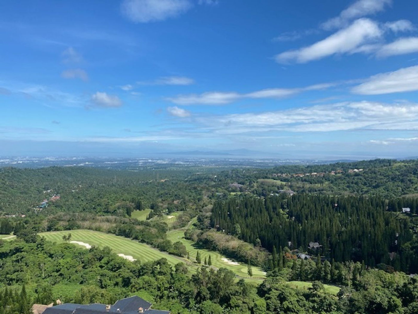 Magnificent 3-Bedroom Penthouse for Sale in Woodridge Mahogany Building, Tagaytay Highlands – photo 7