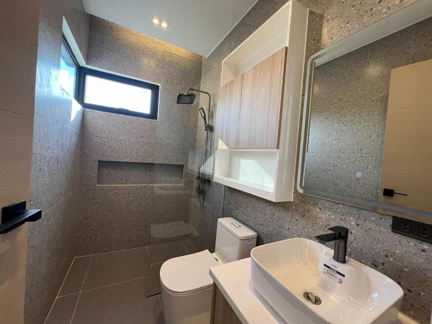 4-Bedroom Citrine Townhouse for Sale in Malamig, Mandaluyong, Metro Manila – photo 16