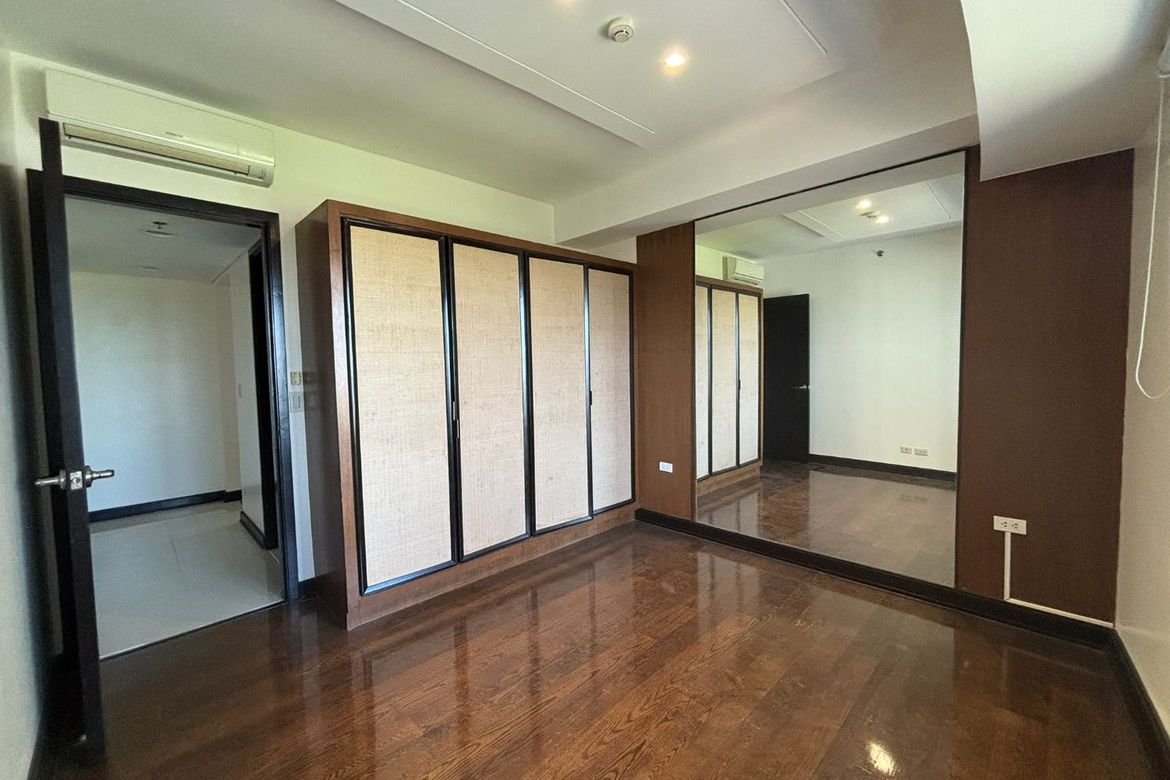 4 Bedroom Condo for Sale in BGC, Taguig – photo 12