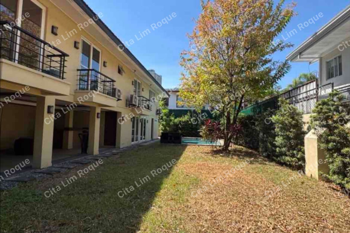 4 Bedroom Condo for Sale in Dasmariñas North, Makati City near MRT-3 Magallanes – photo 3