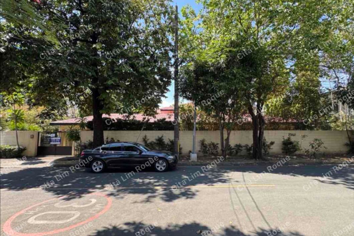 4 Bedroom Condo for Sale in Dasmariñas North, Makati City near MRT-3 Magallanes – photo 4