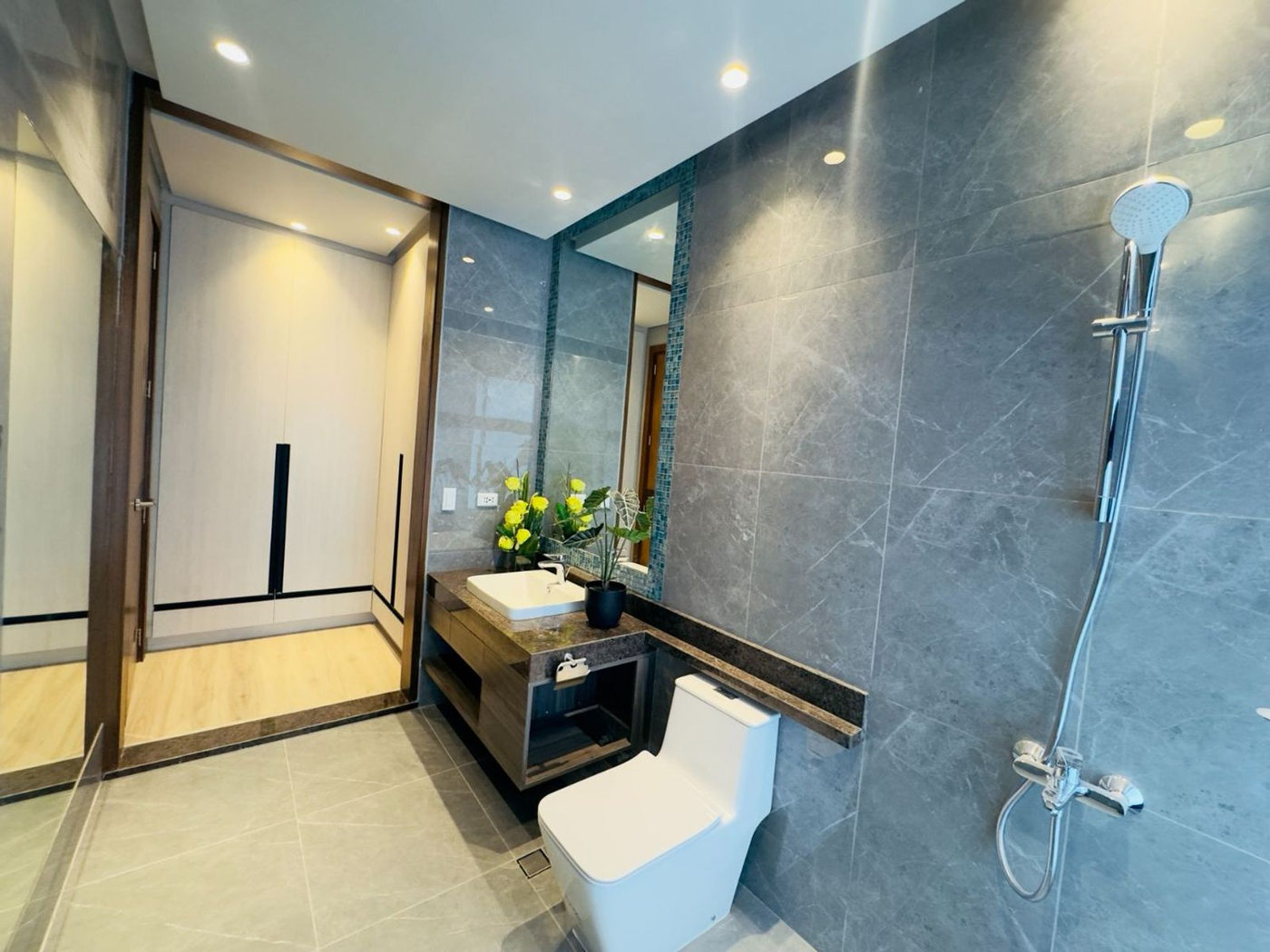 4-Bedroom E-Home Townhouse with Pool for Sale near Quezon Avenue, Santa Cruz, Quezon City – photo 29