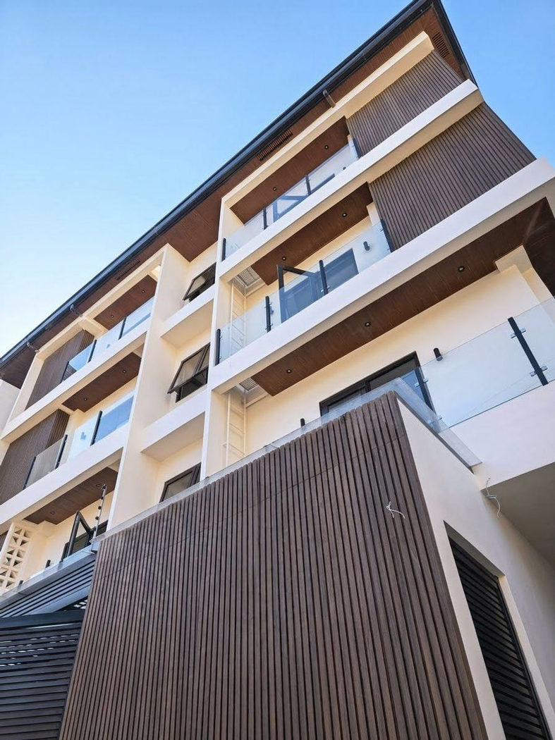 4-Bedroom End-Unit Townhouse for Sale in New Zañiga, Mandaluyong, Metro Manila – photo 3