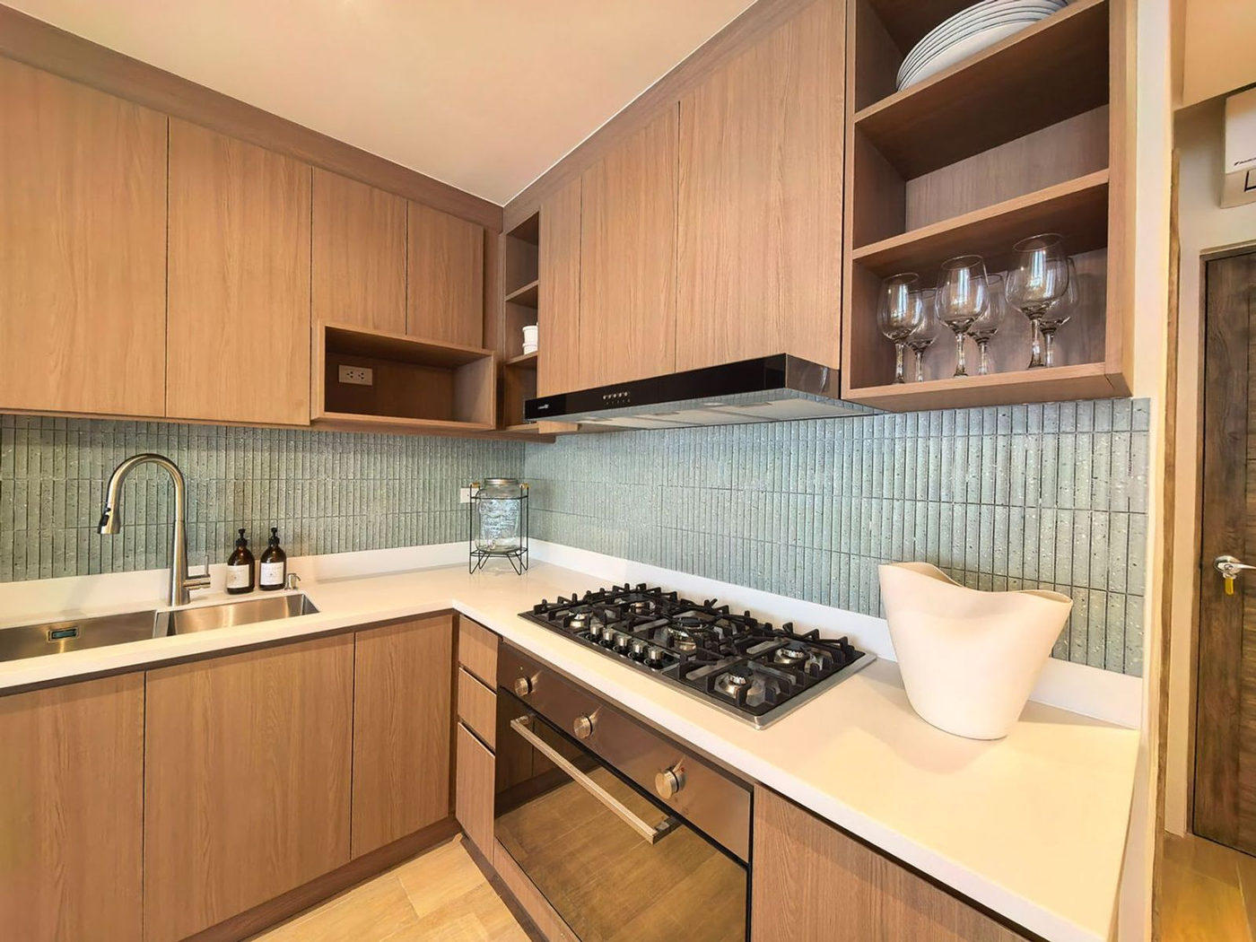 4-Bedroom End-Unit Townhouse for Sale in New Zañiga, Mandaluyong, Metro Manila – photo 7