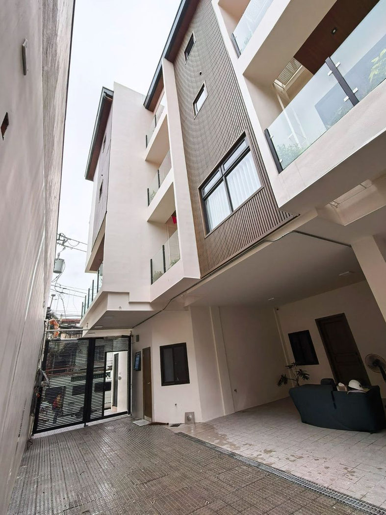 4-Bedroom End-Unit Townhouse for Sale in New Zañiga, Mandaluyong, Metro Manila – photo 9