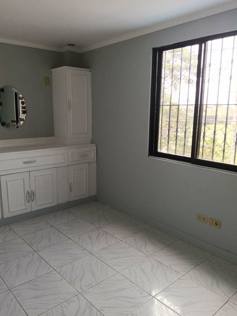 4-Bedroom House and Lot for Sale in Lynville Phase 2, Bagumbayan, Santa Cruz, Laguna – photo 15