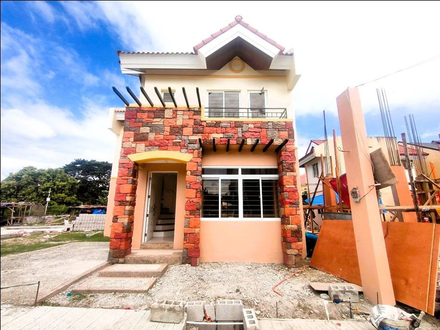 4-Bedroom House and Lot for Sale in Molino III, Bacoor, Cavite – photo 2