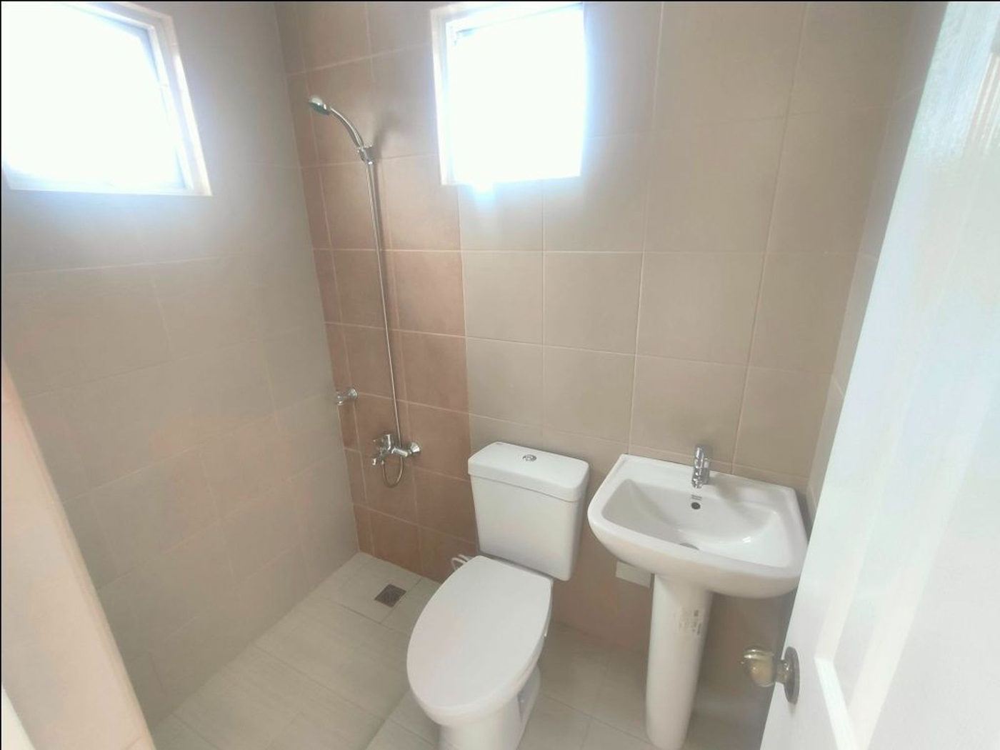 4-Bedroom House and Lot for Sale in Molino III, Bacoor, Cavite – photo 12