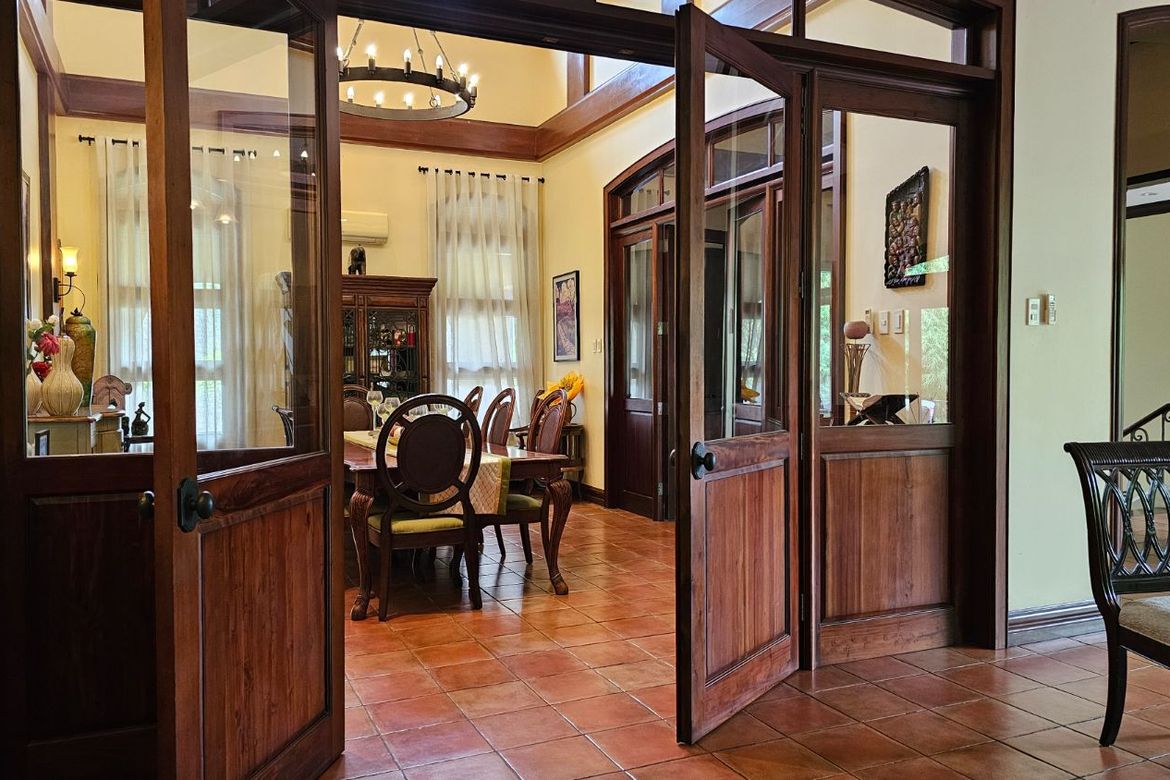 4 Bedroom House for Sale in Cabancalan, Mandaue, Cebu – photo 3