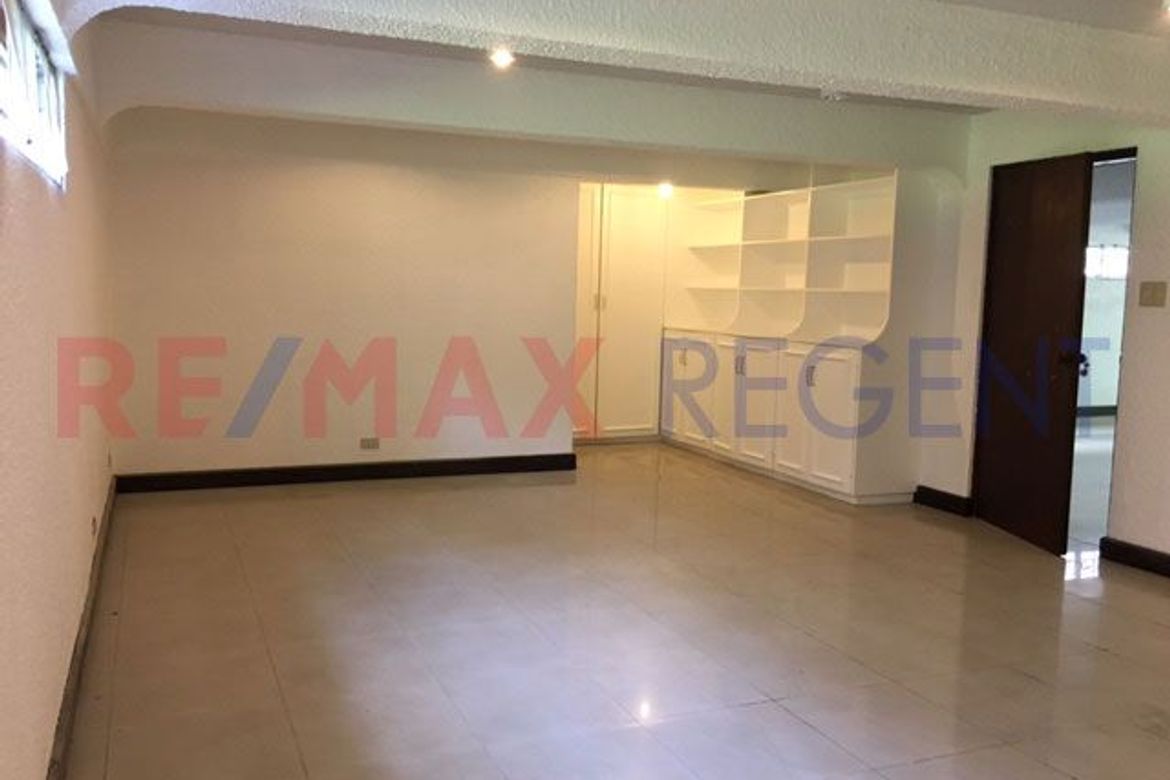 4 Bedroom House for Sale in Dasmariñas North, Makati City near MRT-3 Ayala – photo 3