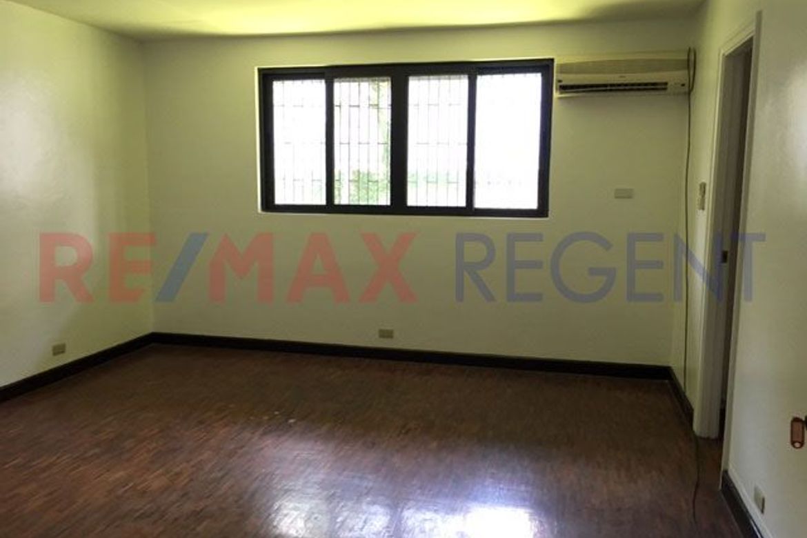 4 Bedroom House for Sale in Dasmariñas North, Makati City near MRT-3 Ayala – photo 7