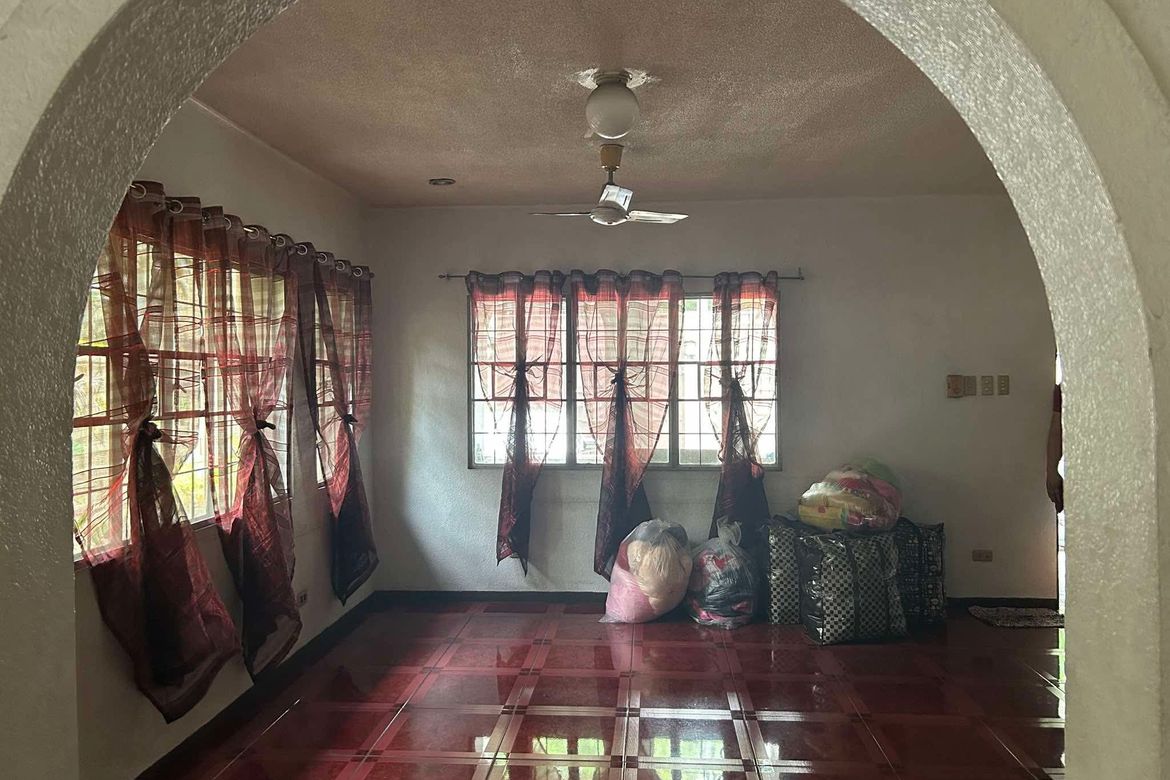 4 Bedroom House for Sale in Santa Cruz, Makati City – photo 12